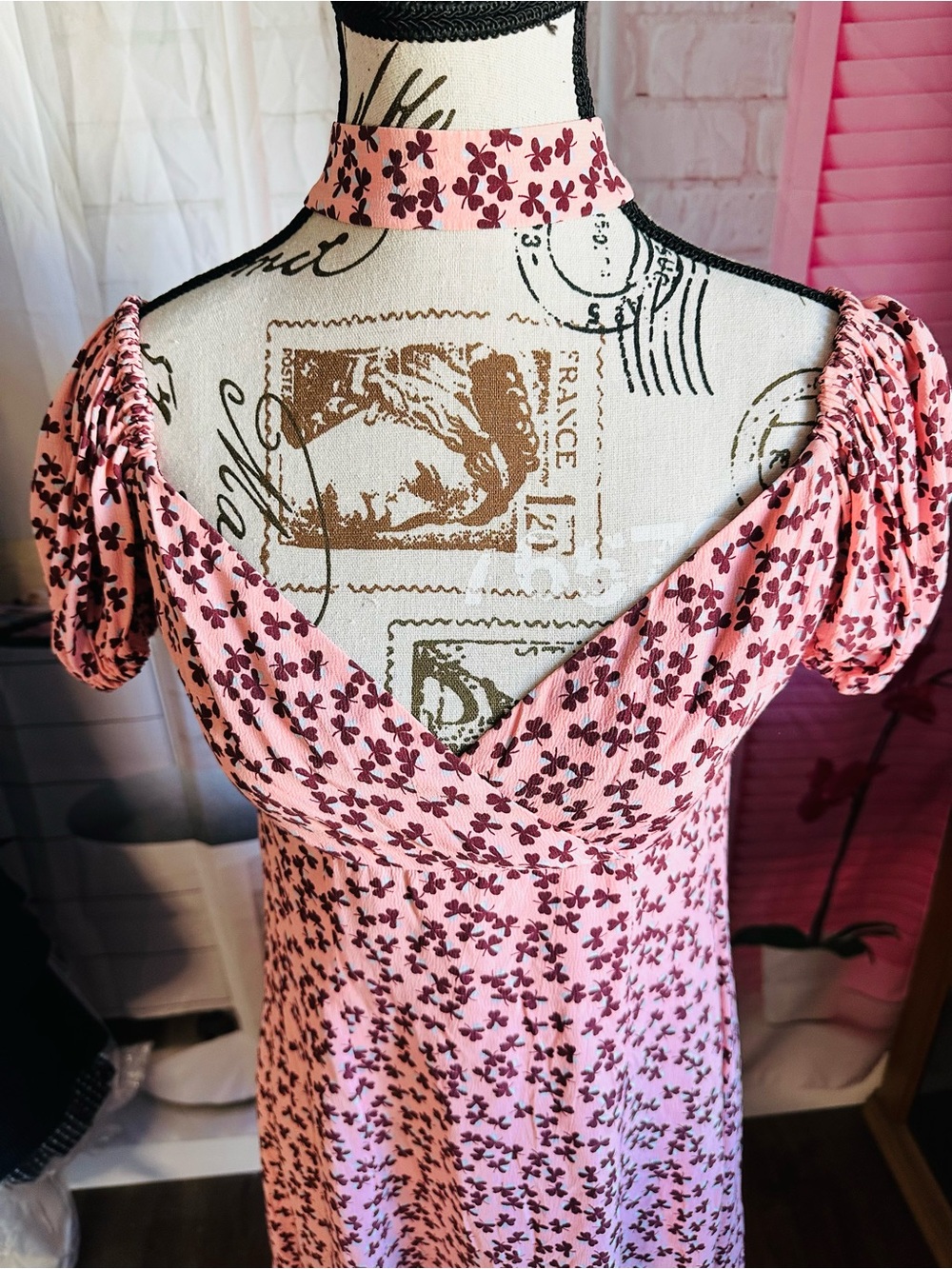 Alexis Pink Floral Print Midi Dress - Picture 4 of 8